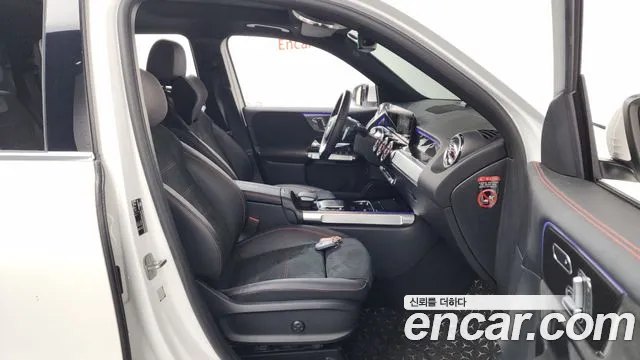 Mercedes-Benz GLB-Class 2023 — фото 16