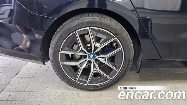 BMW i5 2024 — фото 5