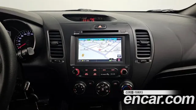 Kia K3 2015 — фото 14