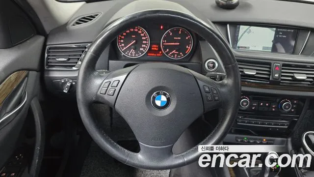 BMW X1 2013 — фото 13