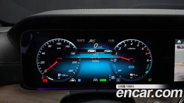 Mercedes-Benz E-Class 2022 — фото 11