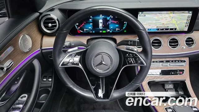 Mercedes-Benz E-Class 2022 — фото 20