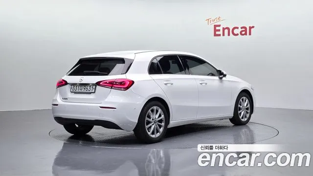 Mercedes-Benz A-Class 2019 — фото 2