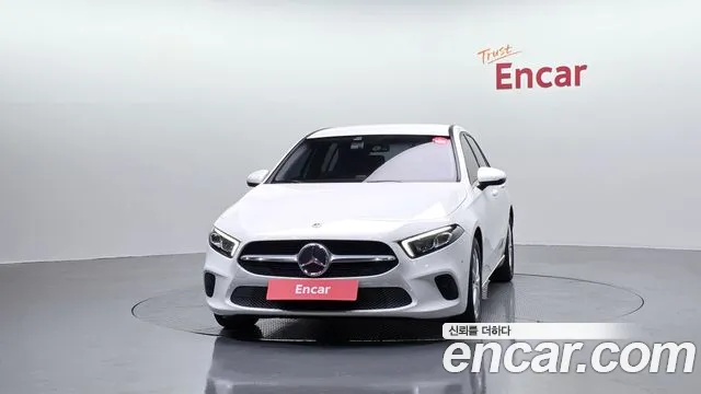 Mercedes-Benz A-Class 2019 — фото 3
