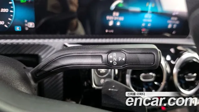 Mercedes-Benz A-Class 2019 — фото 12