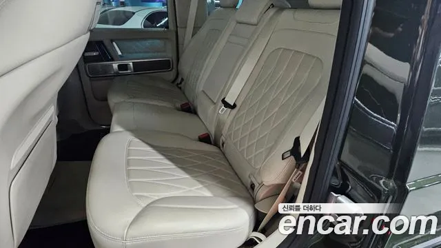 Mercedes-Benz G-Class 2023 — фото 11