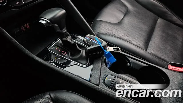 Kia Niro 2018 — фото 12
