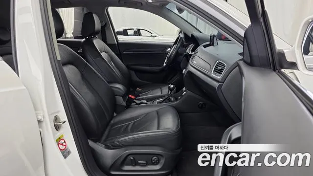Audi Q3 2015 — фото 11