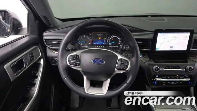 Ford Explorer 2020 — фото 19
