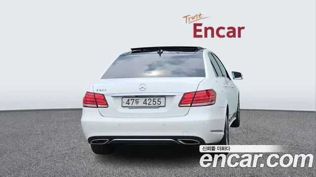 Mercedes-Benz E-Class 2015 — фото 4