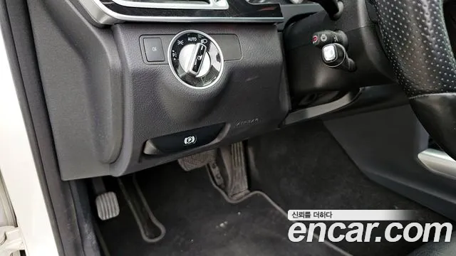 Mercedes-Benz E-Class 2015 — фото 20