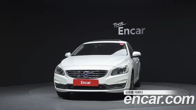 Volvo S60 2018 — фото 3