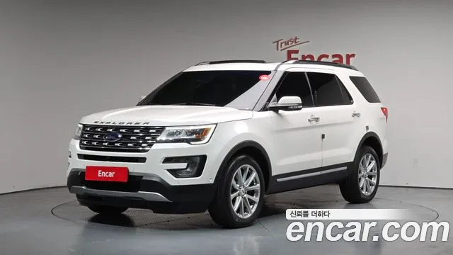 Ford Explorer 2017 — фото 1