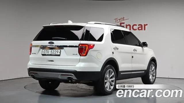 Ford Explorer 2017 — фото 2