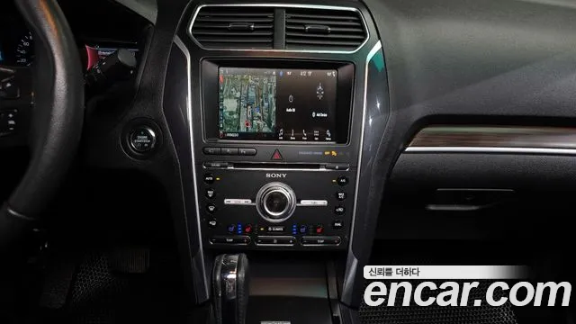 Ford Explorer 2017 — фото 14