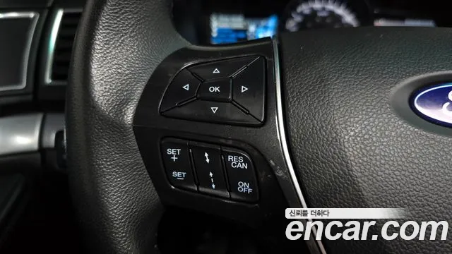 Ford Explorer 2017 — фото 17