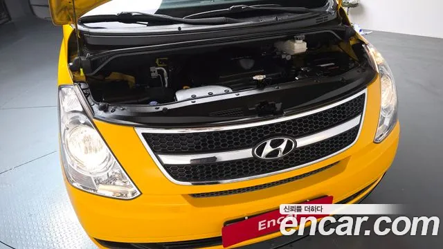 Hyundai Starex 2016 — фото 6