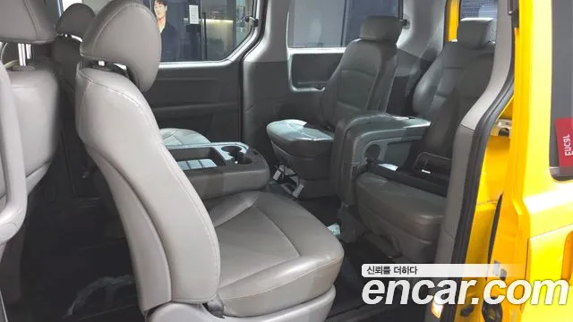 Hyundai Starex 2016 — фото 12