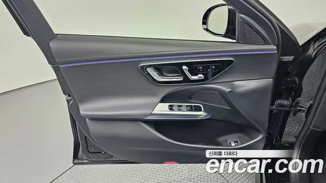 Mercedes-Benz E-Class 2025 — фото 14
