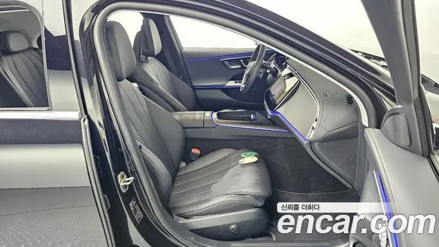 Mercedes-Benz E-Class 2025 — фото 16
