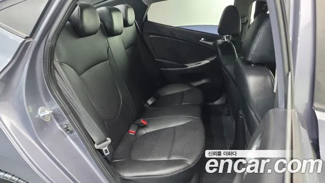 Hyundai Accent 2017 — фото 17