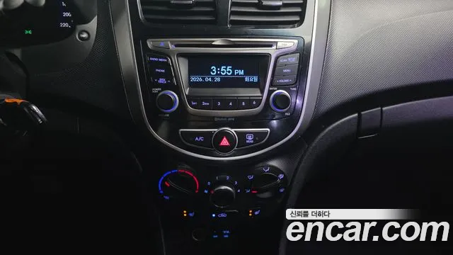 Hyundai Accent 2017 — фото 19