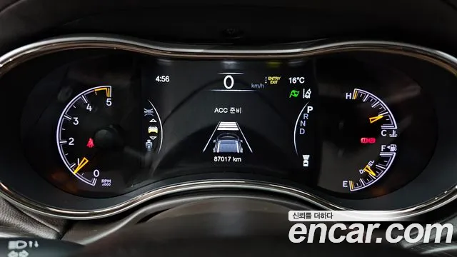 Jeep Cherokee 2018 — фото 11