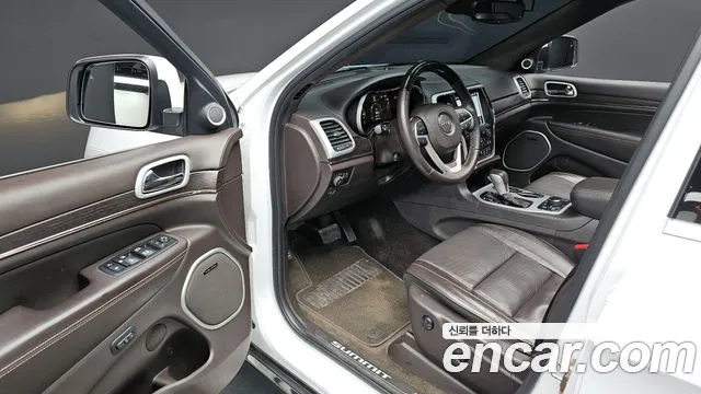 Jeep Cherokee 2018 — фото 17