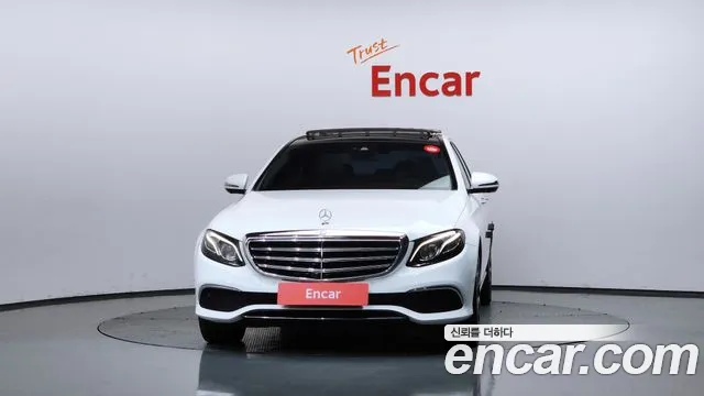 Mercedes-Benz E-Class 2017 — фото 3