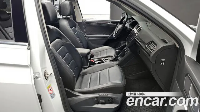 Volkswagen Tiguan 2018 — фото 13