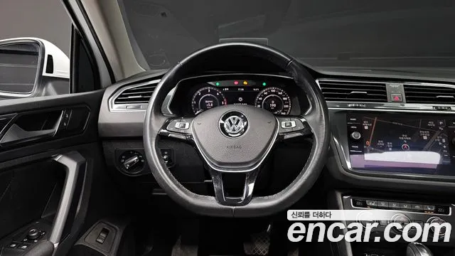 Volkswagen Tiguan 2018 — фото 18