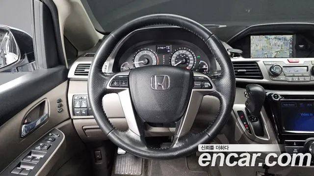 Honda Odyssey 2016 — фото 13