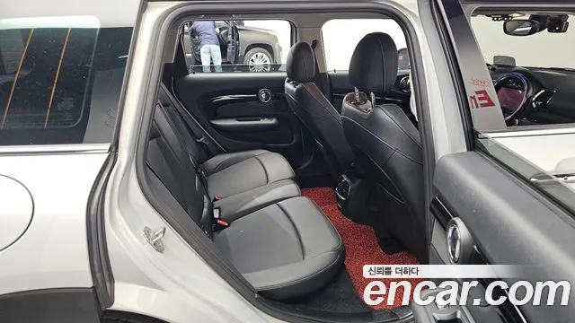 Mini Clubman 2021 — фото 17