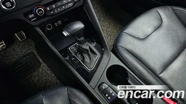 Kia Niro 2018 — фото 9