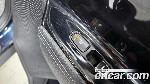 Kia Niro 2018 — фото 18