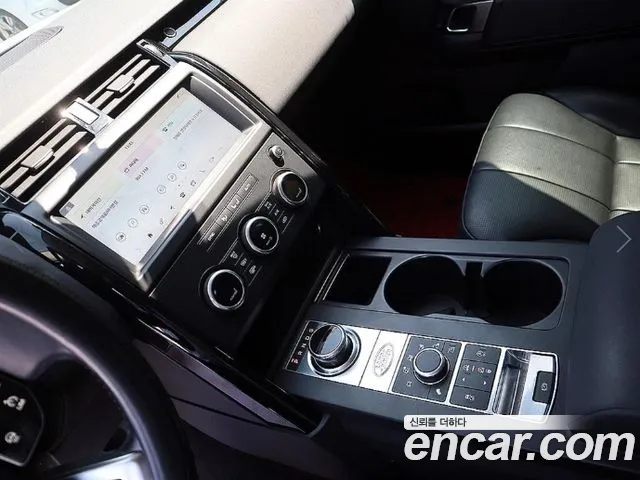 Land Rover Discovery 2019 — фото 10