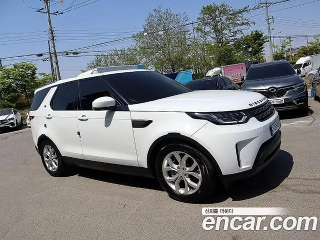 Land Rover Discovery 2019 — фото 20