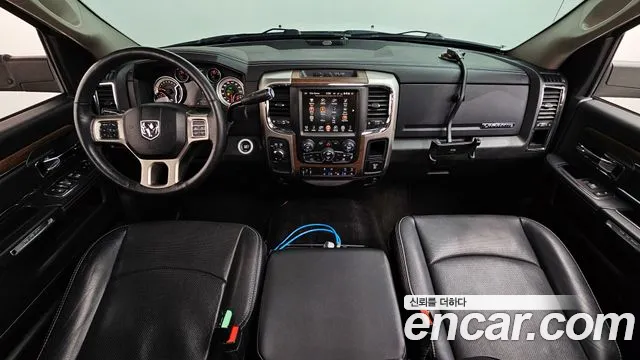 Dodge Ram Pick Up 2017 — фото 10