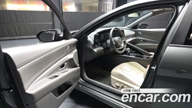 Hyundai AVANTE 2023 — фото 13
