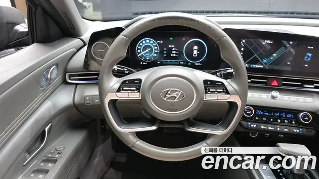 Hyundai AVANTE 2023 — фото 19