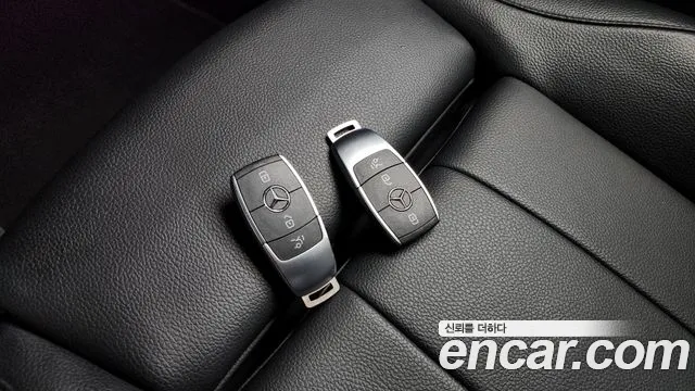 Mercedes-Benz GLA-Class 2021 — фото 16