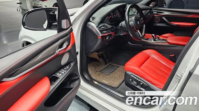 BMW X5M 2018 — фото 13
