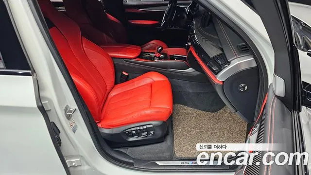 BMW X5M 2018 — фото 16