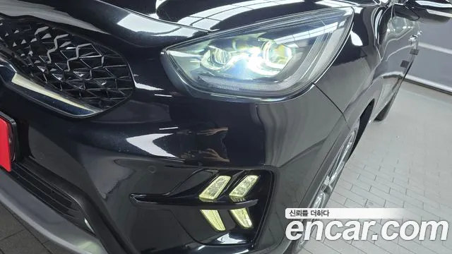 Kia Niro 2020 — фото 8