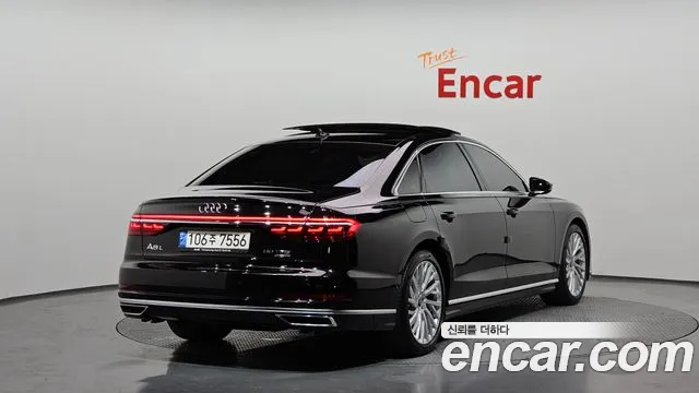 Audi A8 2021 — фото 2