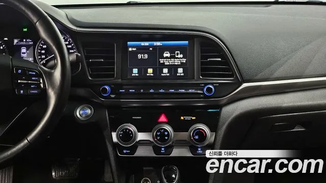 Hyundai AVANTE 2019 — фото 14
