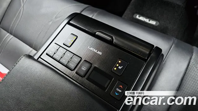 Lexus ES 2021 — фото 19