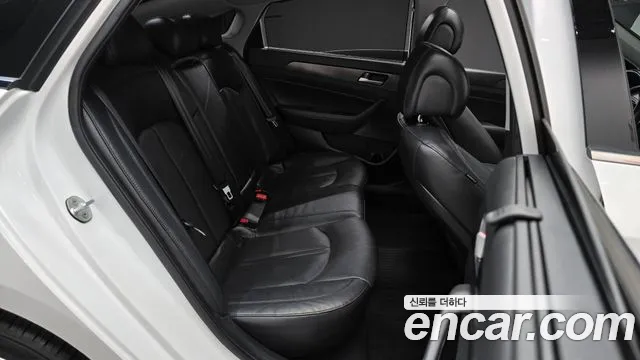 Hyundai Sonata 2016 — фото 11