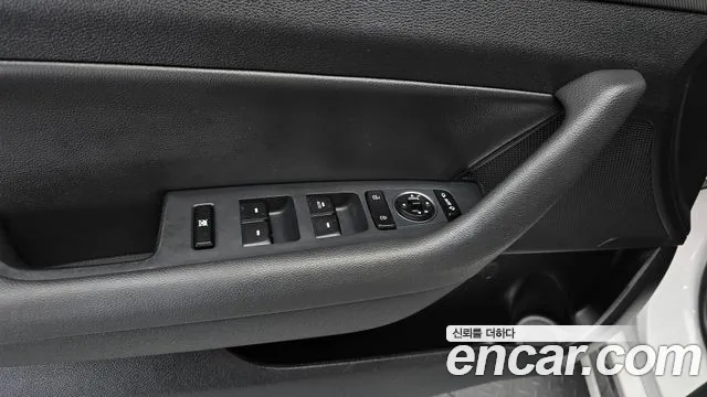 Hyundai Sonata 2016 — фото 17