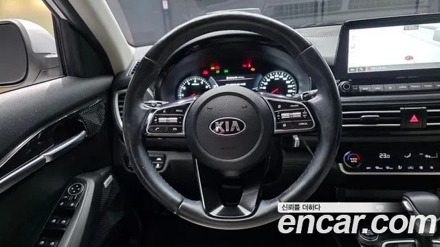 Kia Seltos 2021 — фото 13